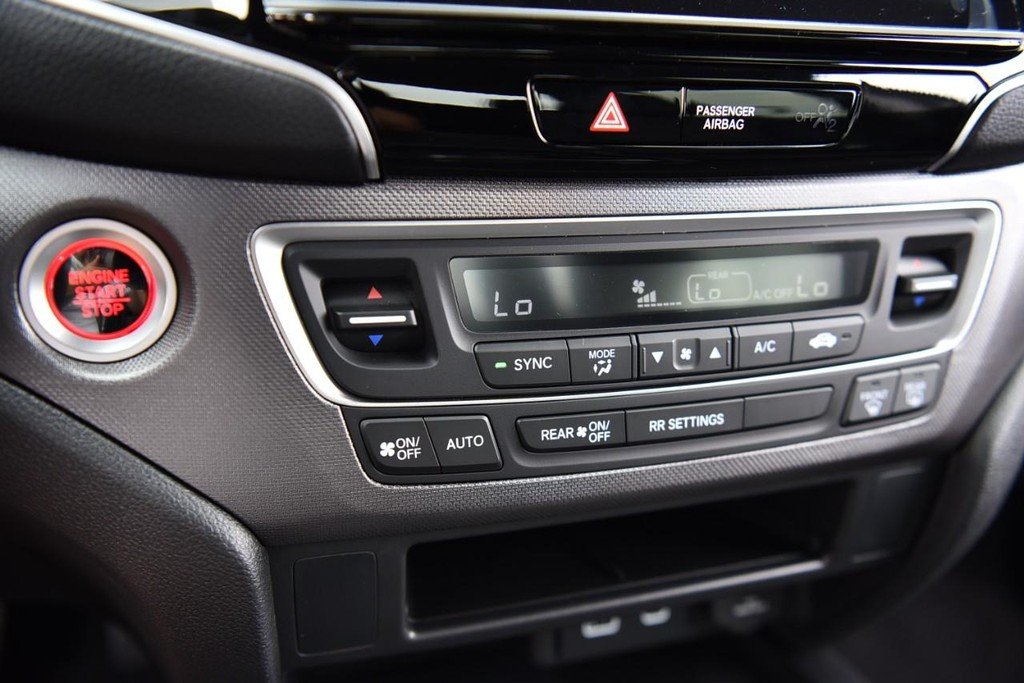 2025 Honda Ridgeline Sport - Photo 16