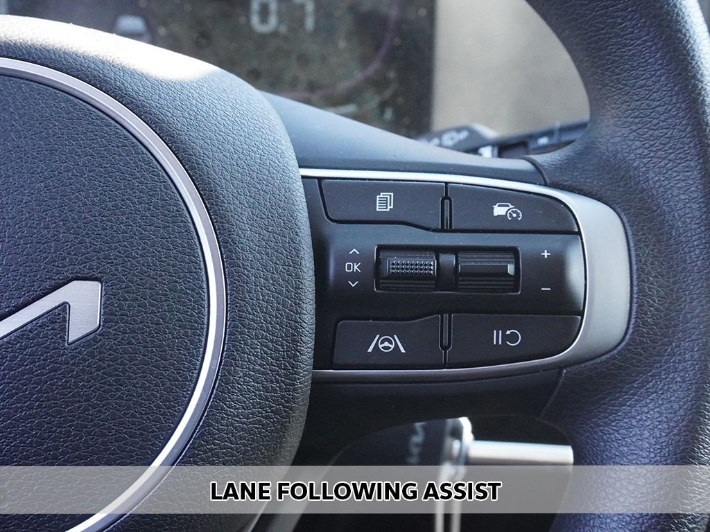 Used 2024 White Kia LX image 3