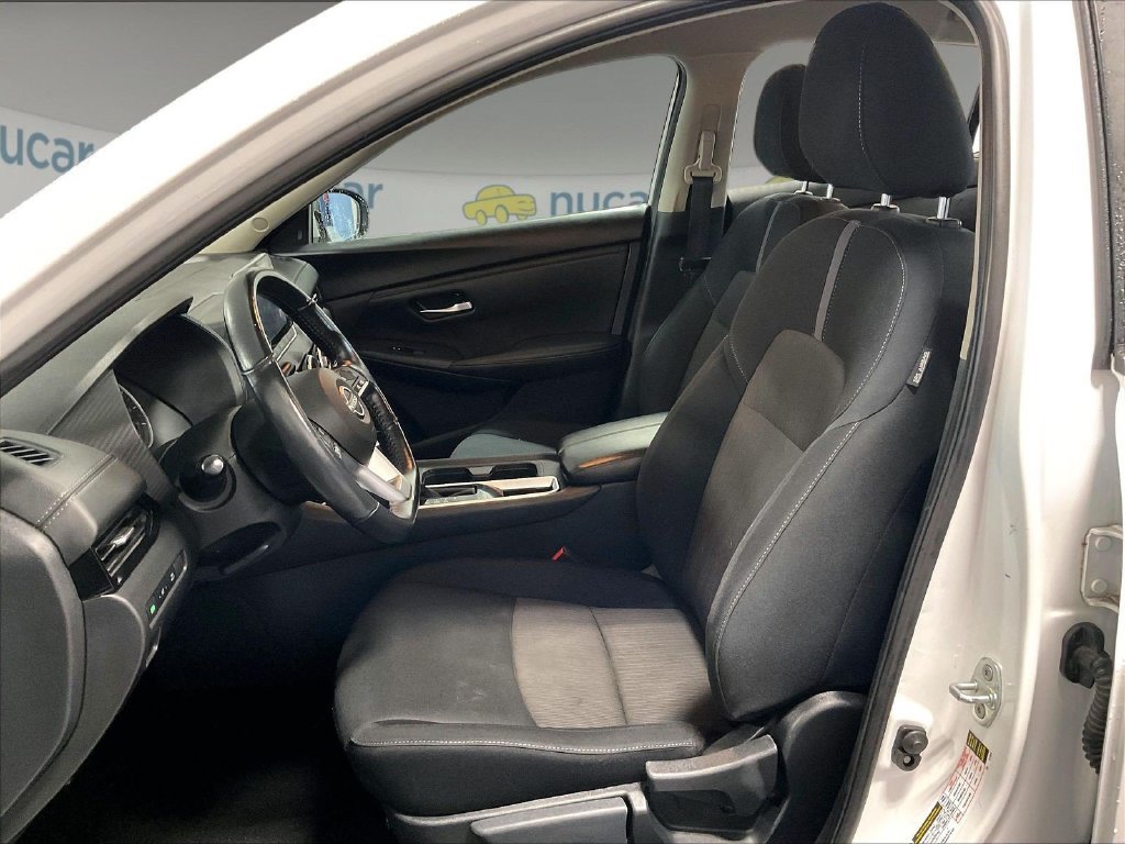 Used 2024 White Nissan SV image 10