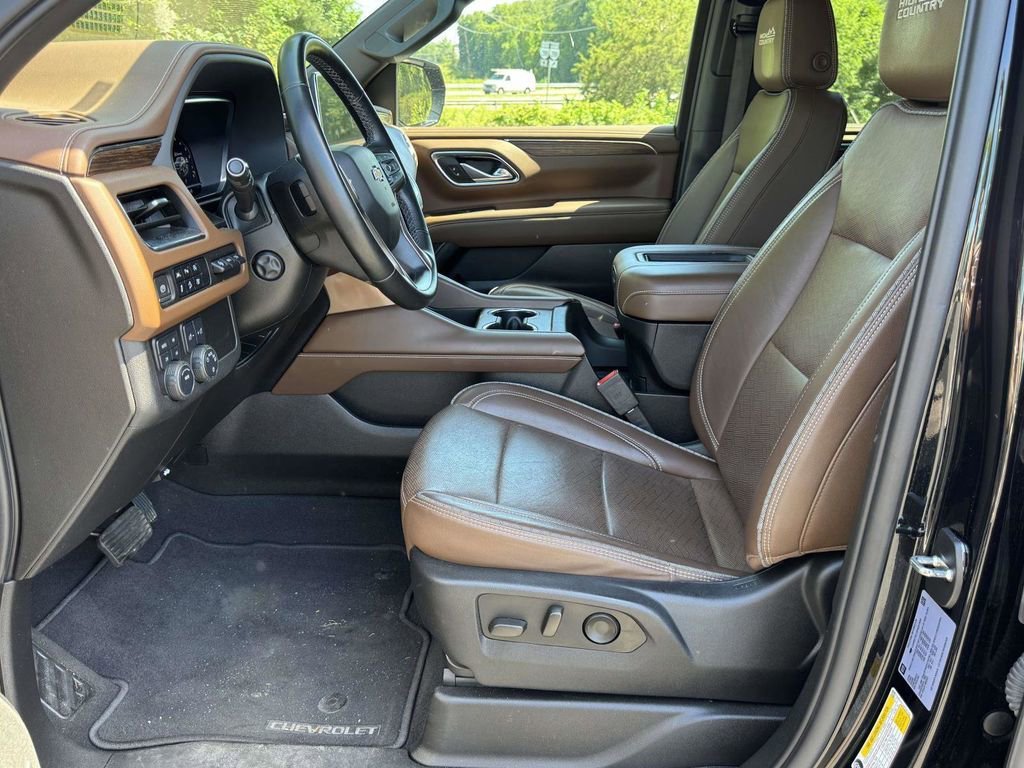 Used 2023 Black Chevrolet High Country image 22