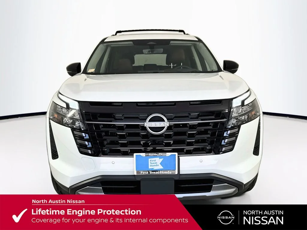New 2026 White Nissan Platinum image 3