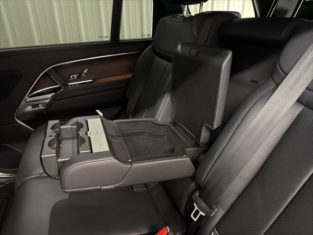 2023 Land Rover Range Rover SE - Photo 15