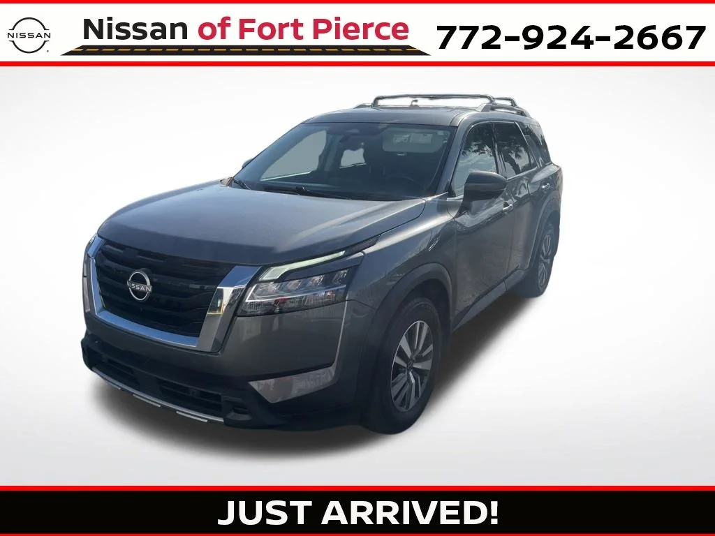 2024 Nissan Pathfinder SL 4WD's photo