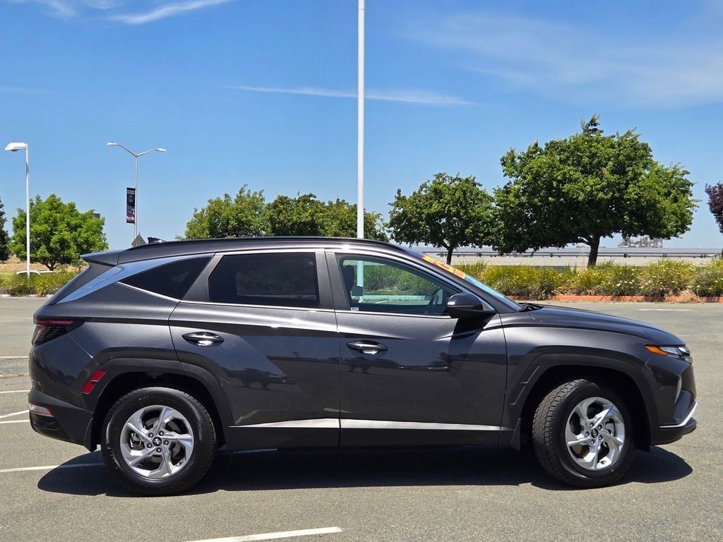Used 2023 Gray Hyundai SEL image 3