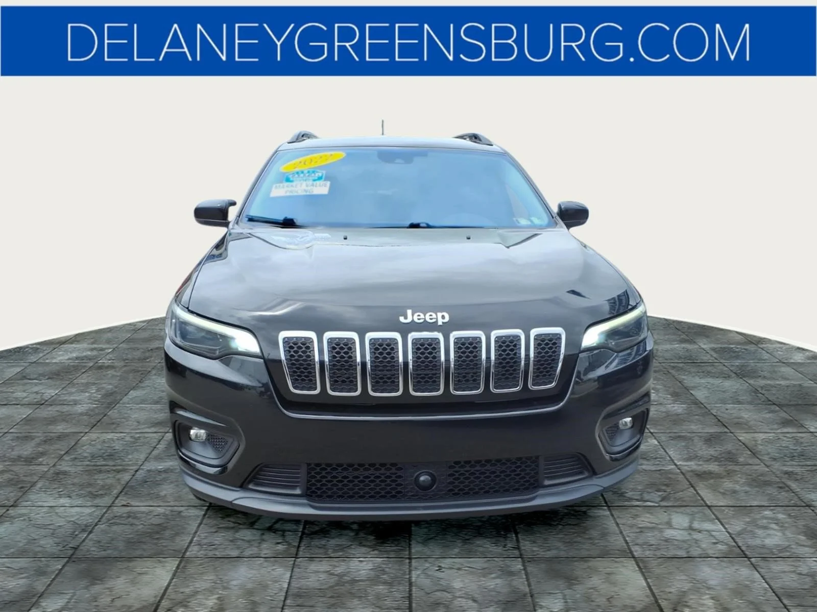 Used 2022 Diamond Black Crystal Pearlcoat Jeep Latitude Lux image 8