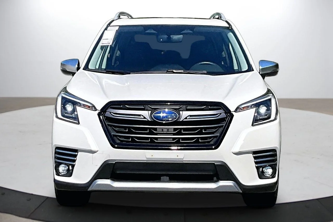 Used 2022 White Subaru Touring image 3