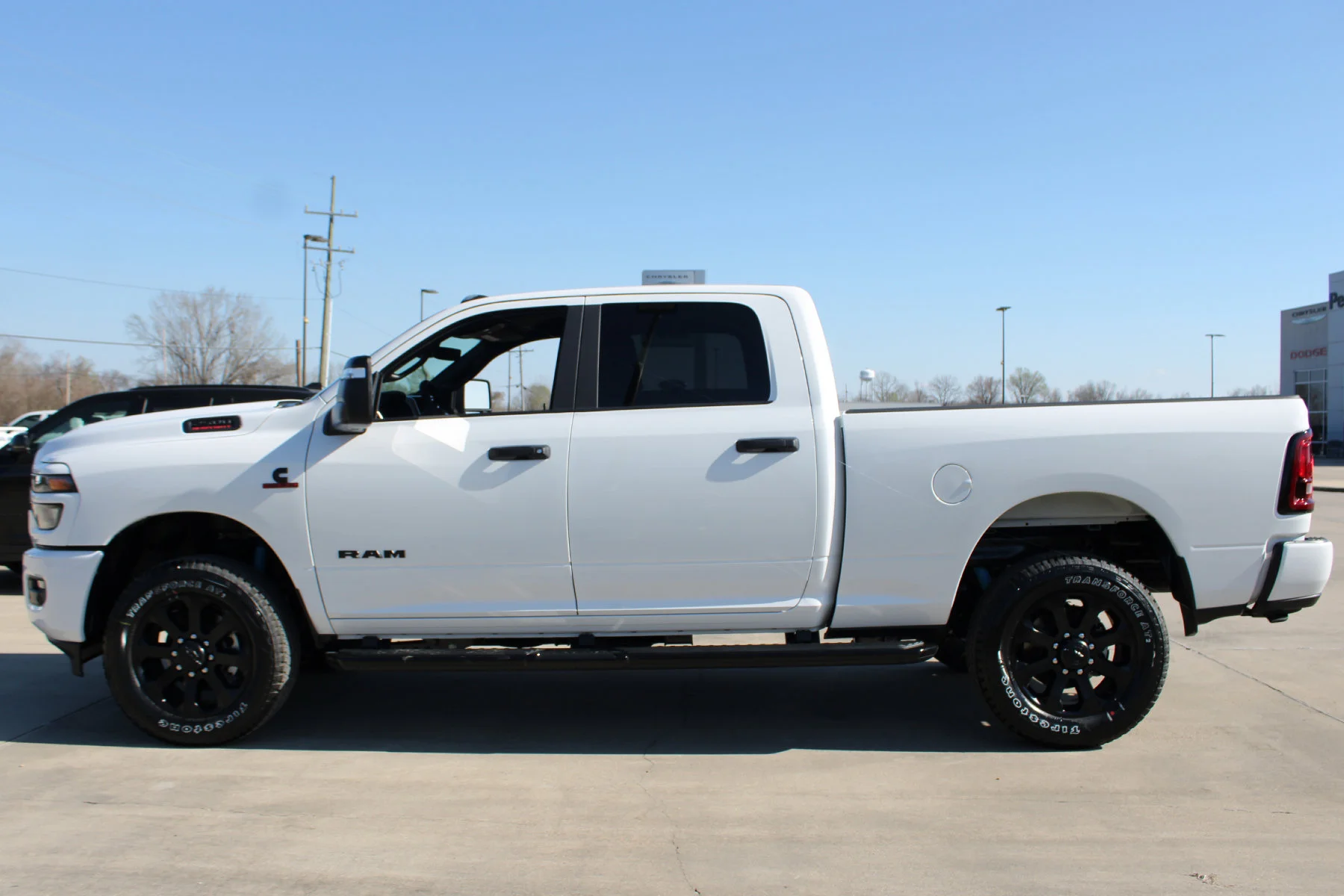 New 2026 Bright White Clear-Coat Exterior Paint RAM BIG HORN CREW CAB 4X4 image 35