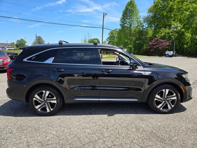 Used 2023 Black Kia EX image 9