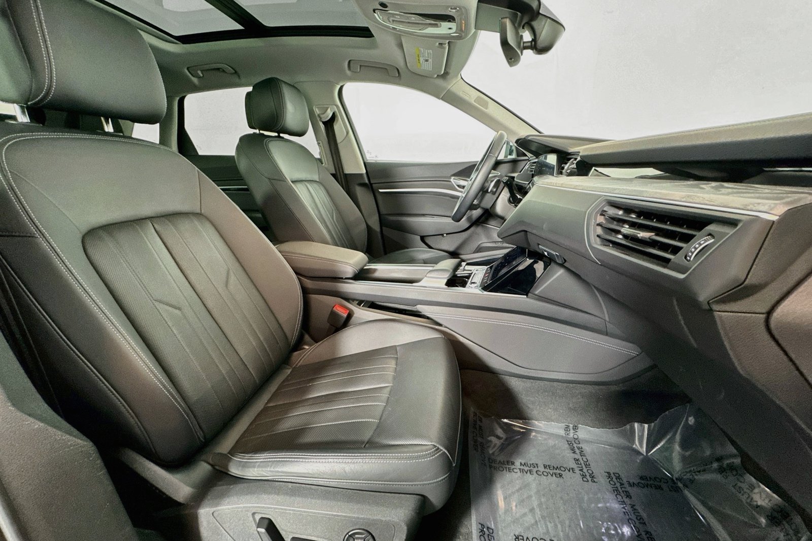 Used 2022 White Audi Premium Plus image 27