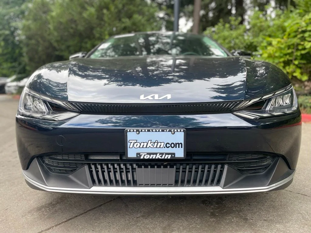 Used 2024 Gravity Blue Kia Light image 8