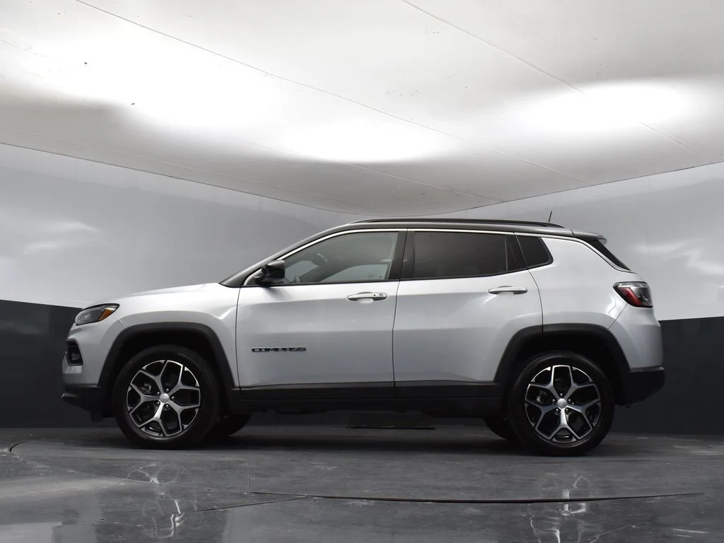 Certified Used 2024 Silver Jeep Limited image 34