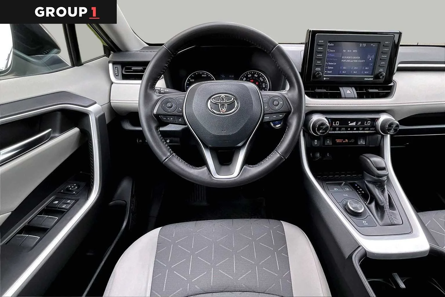 Used 2022 Magnetic Gray Metallic Toyota Hybrid XLE image 6