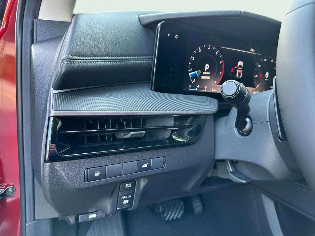 2025 Nissan Murano SV - Photo 28