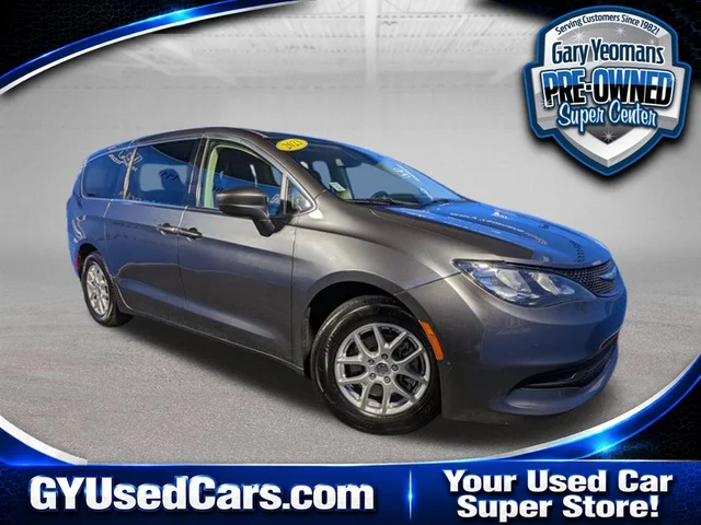 2023 Chrysler Voyager LX