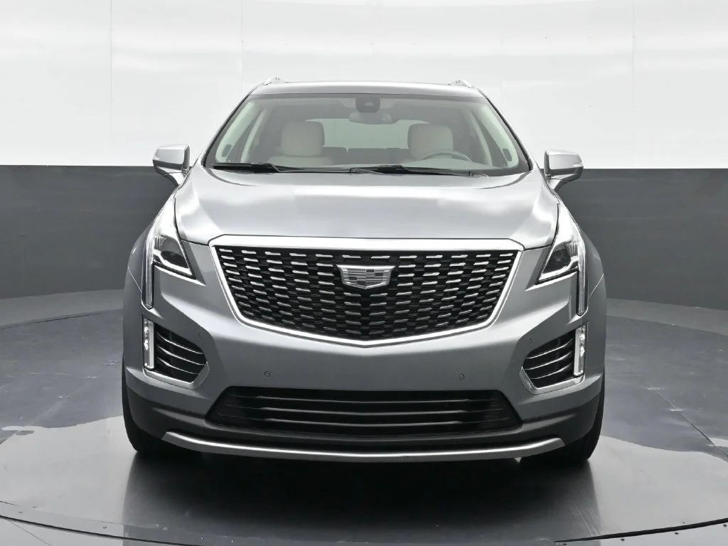 Used 2024 Silver Cadillac Premium Luxury image 6