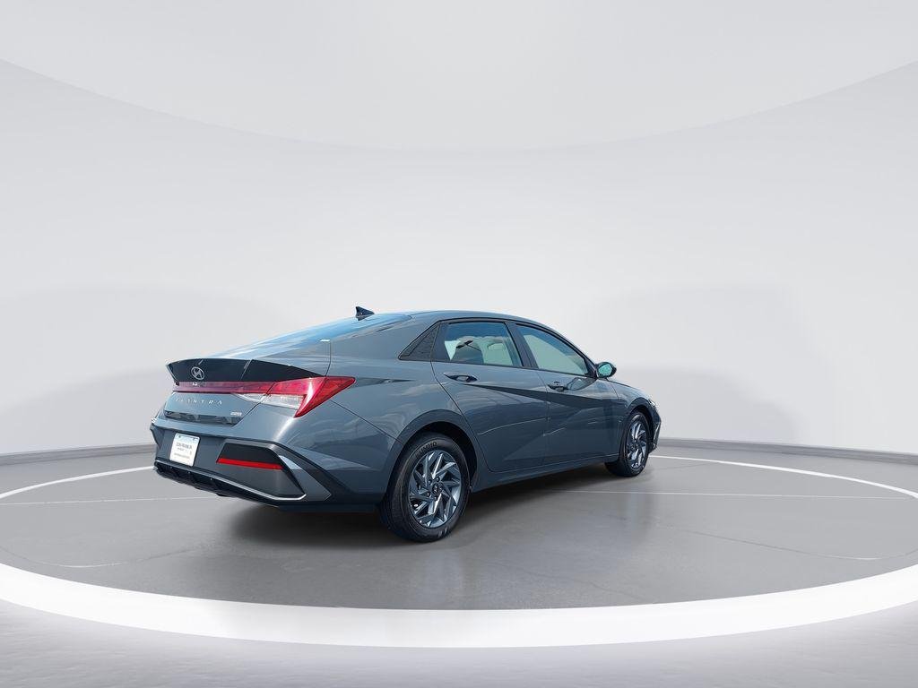 New 2026 Gray Hyundai Blue image 8