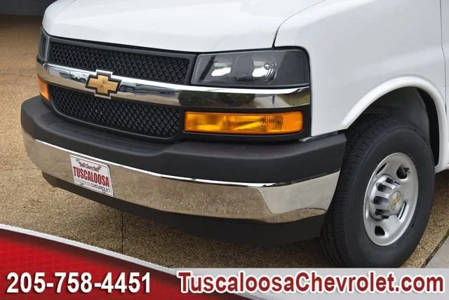 2025 Chevrolet Express Cargo Work Van - Photo 25