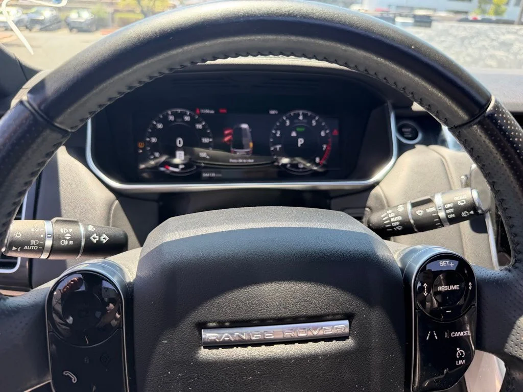 Used 2020 Black Land Rover HSE image 15