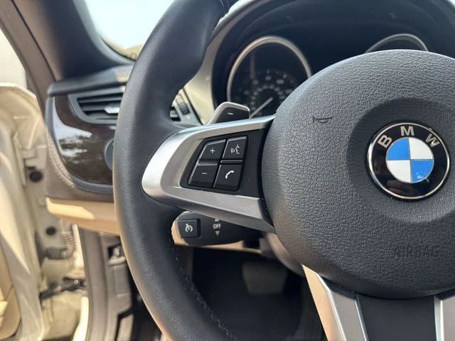 Used 2013 White BMW sDrive28i image 14