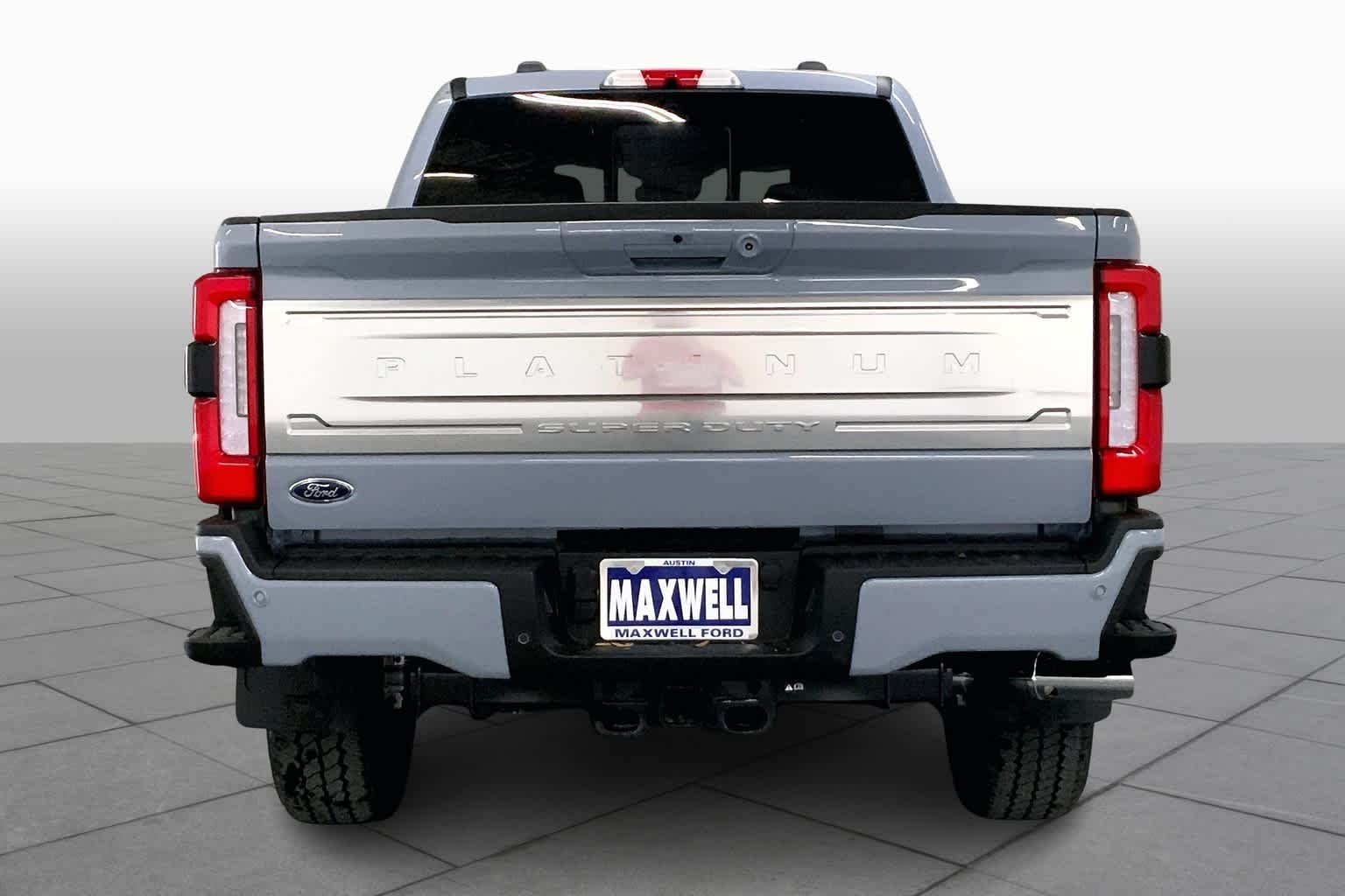 Used 2025 Glacier Gray Metallic Tri-Coat Ford Platinum image 5