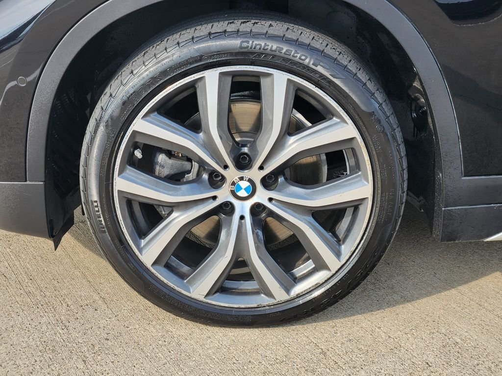 Used 2017 Jet Black BMW xDrive28i image 10