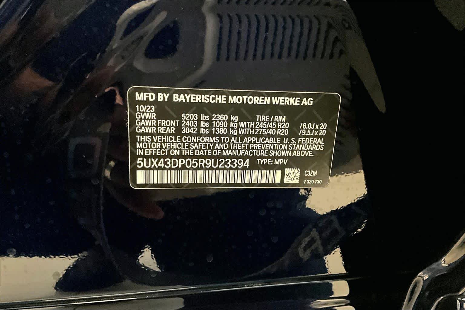 Used 2024 Tanzanite Blue II Metallic BMW sDrive30i image 32