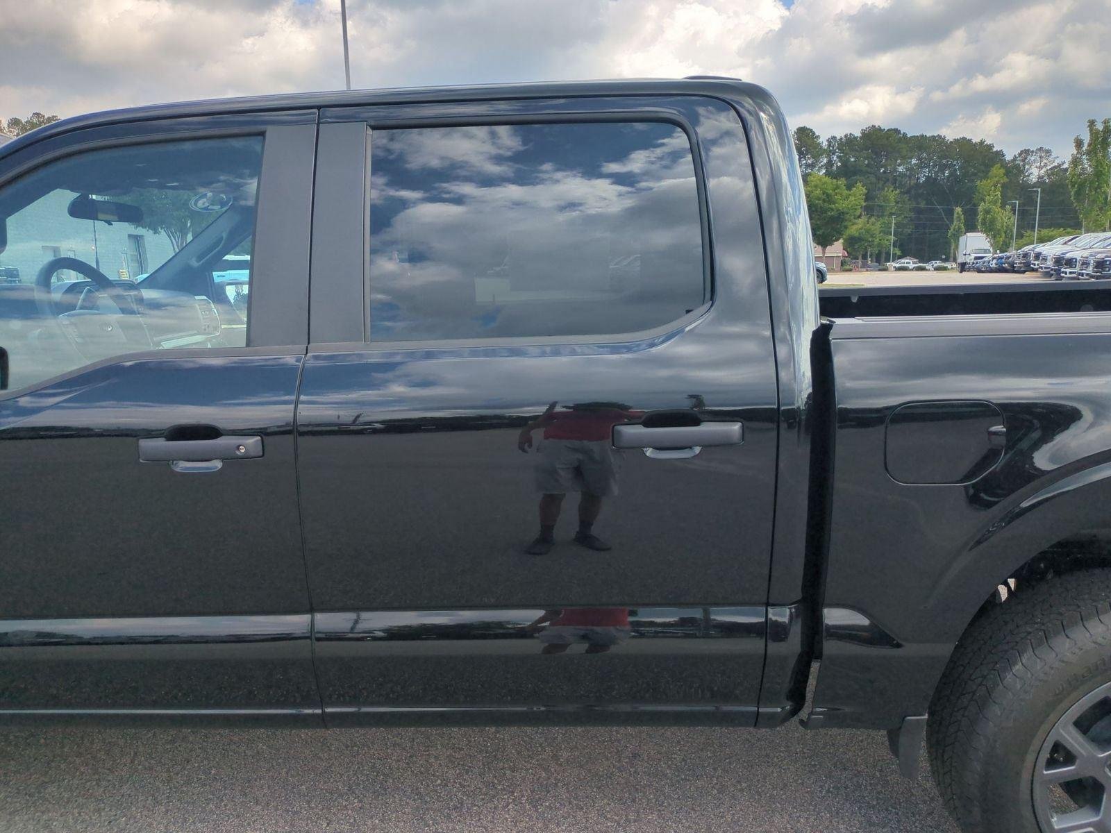 New 2026 Agate Black Ford STX image 29