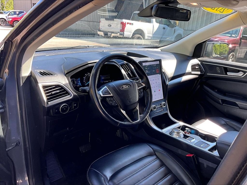 Used 2023 Gray Metallic Ford SEL image 8