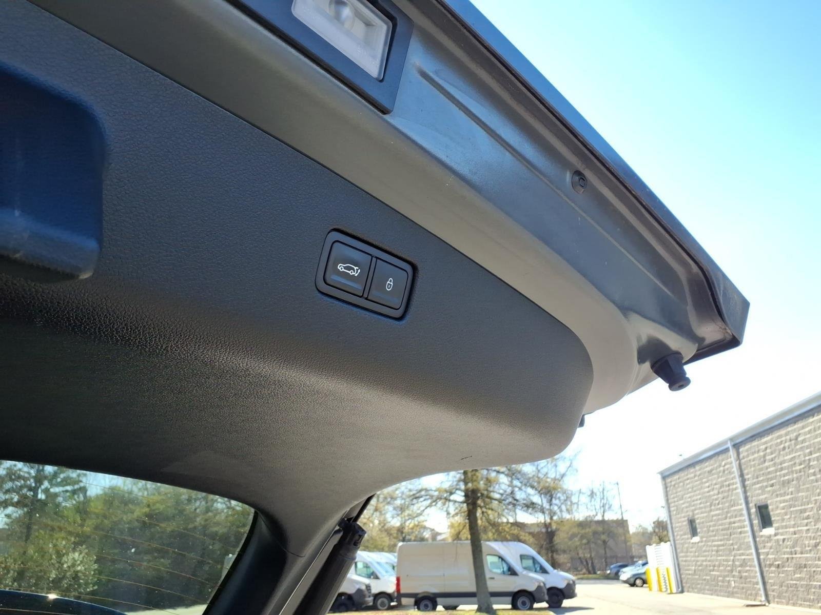2023 GENESIS GV70 Standard - Photo 40