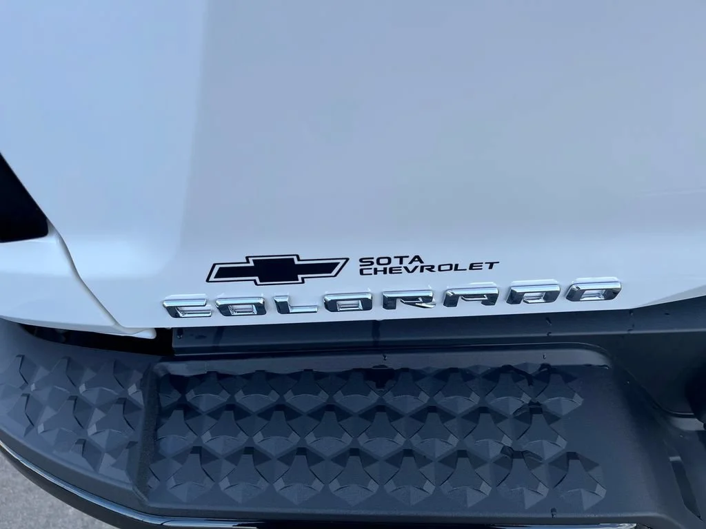 New 2026 Summit White Chevrolet Trail Boss image 31