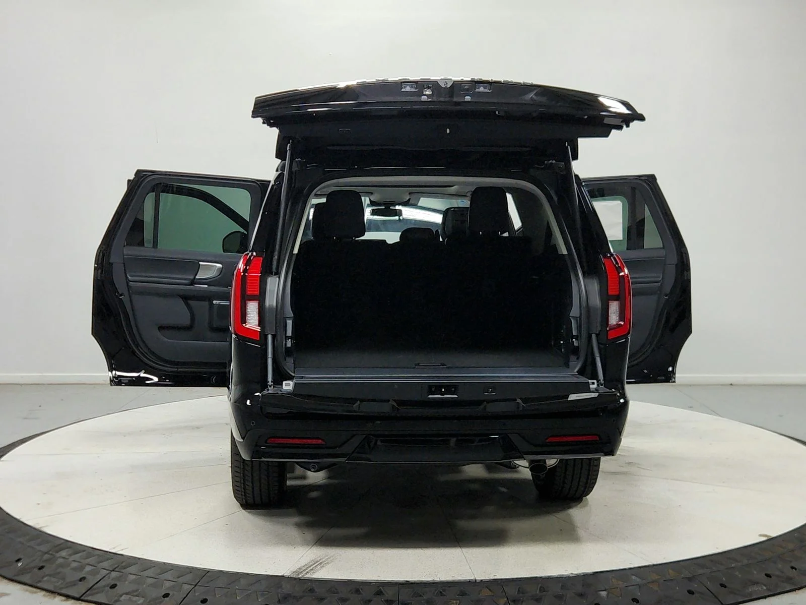 New 2027 Black Ford Platinum image 15