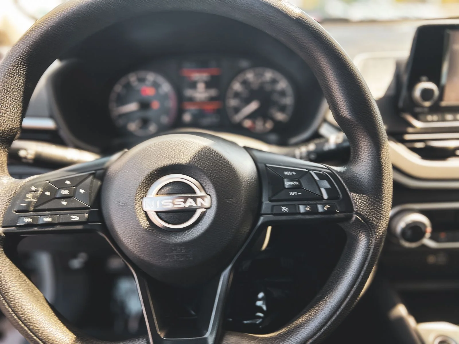 Used 2024 Silver Nissan 2.5 S image 17