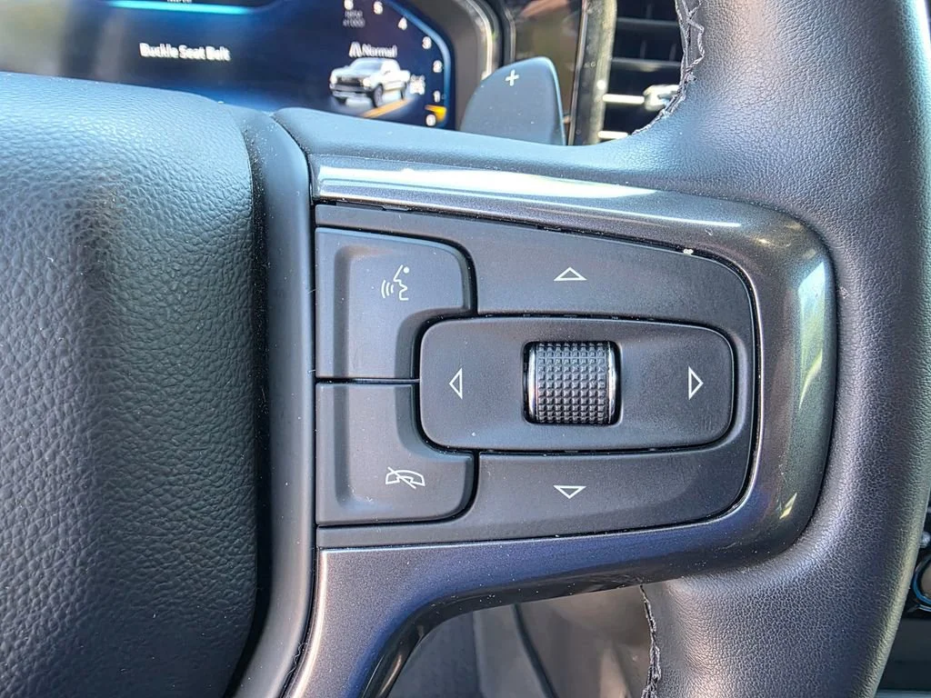 Used 2025 Summit White Chevrolet ZR2 image 27