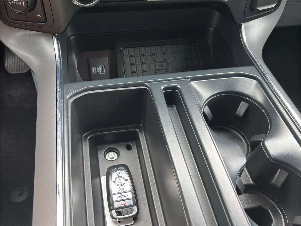 Used 2024 Oxford White Ford XLT image 20