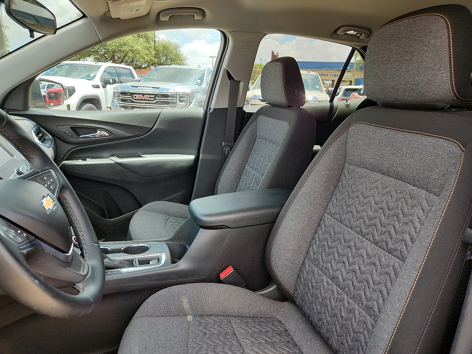 2024 Chevrolet Equinox LT - Photo 13