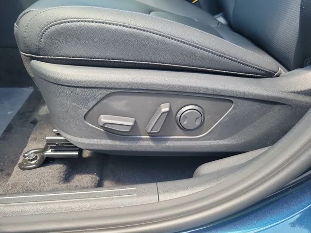 New 2027 Vesta Blue Kia EX image 14