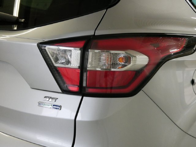 Certified Used 2018 Ingot Silver Ford SE image 7