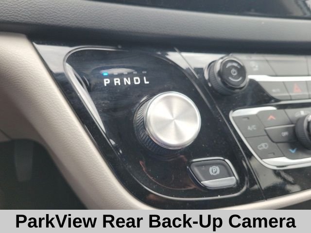 2023 Chrysler Voyager LX - Photo 8