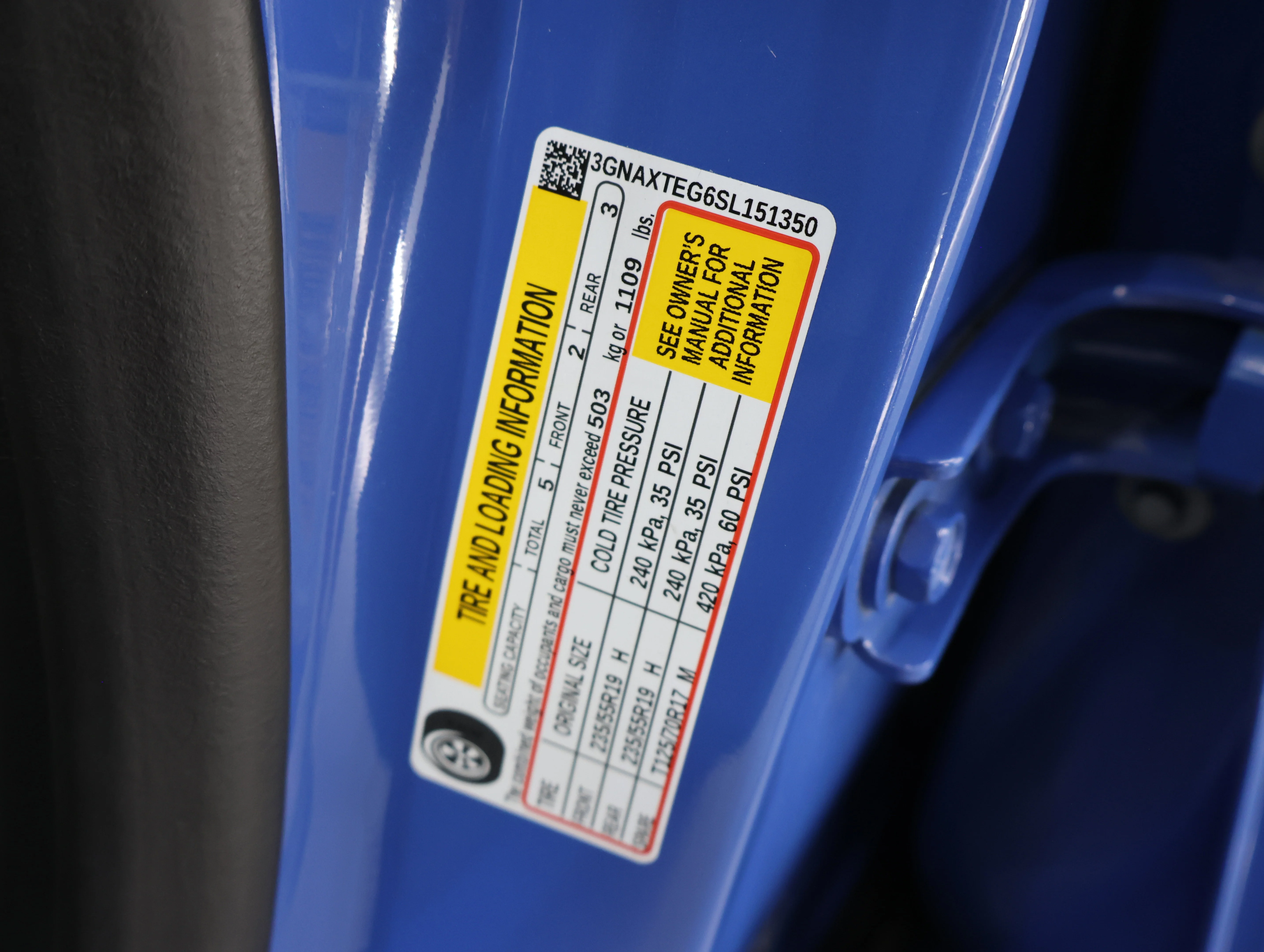 Used 2025 Reef Blue Metallic Chevrolet RS image 66