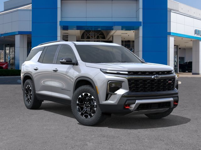 2027 Chevrolet Traverse Z71 - Photo 8