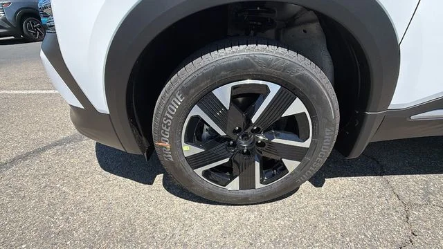 New 2026 White Nissan SV image 10