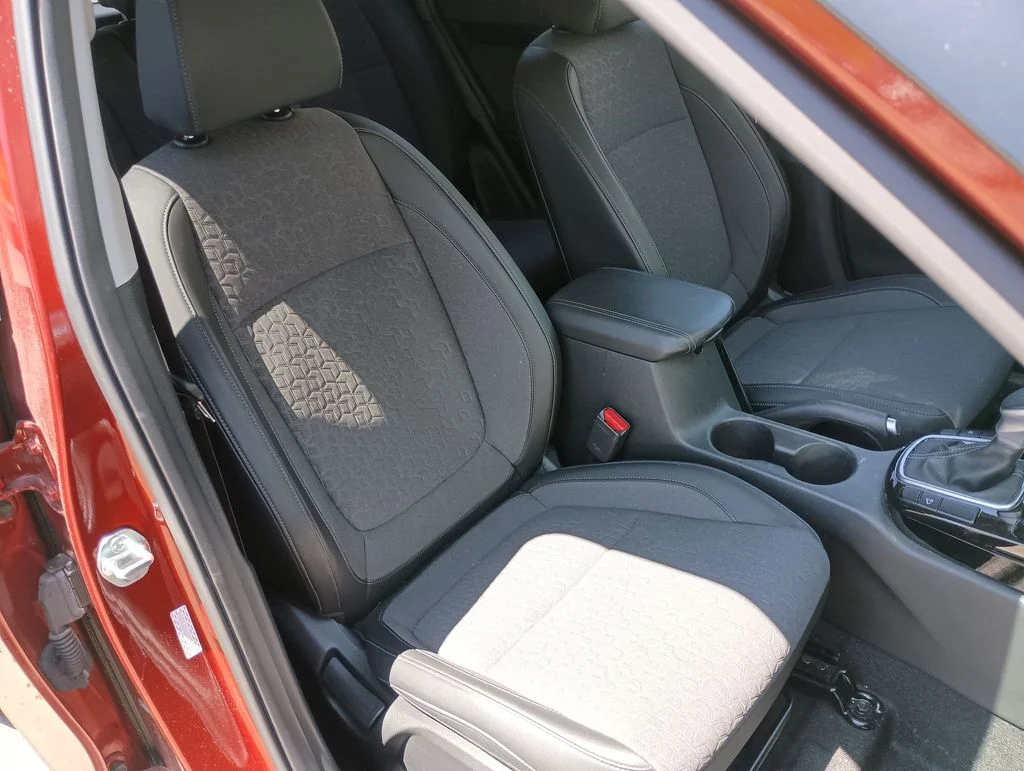 Used 2024 Orange Kia S image 30