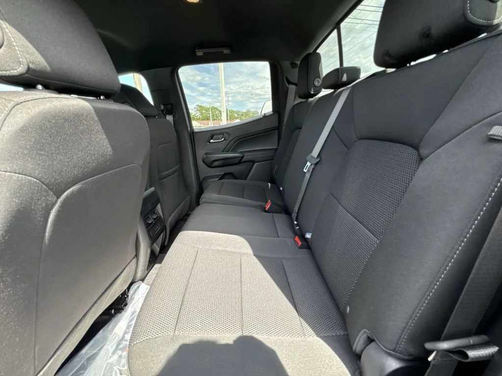 New 2026 Summit White GMC Elevation image 28