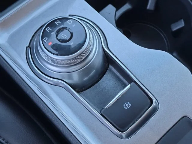 Used 2024 Gray Ford SEL image 28
