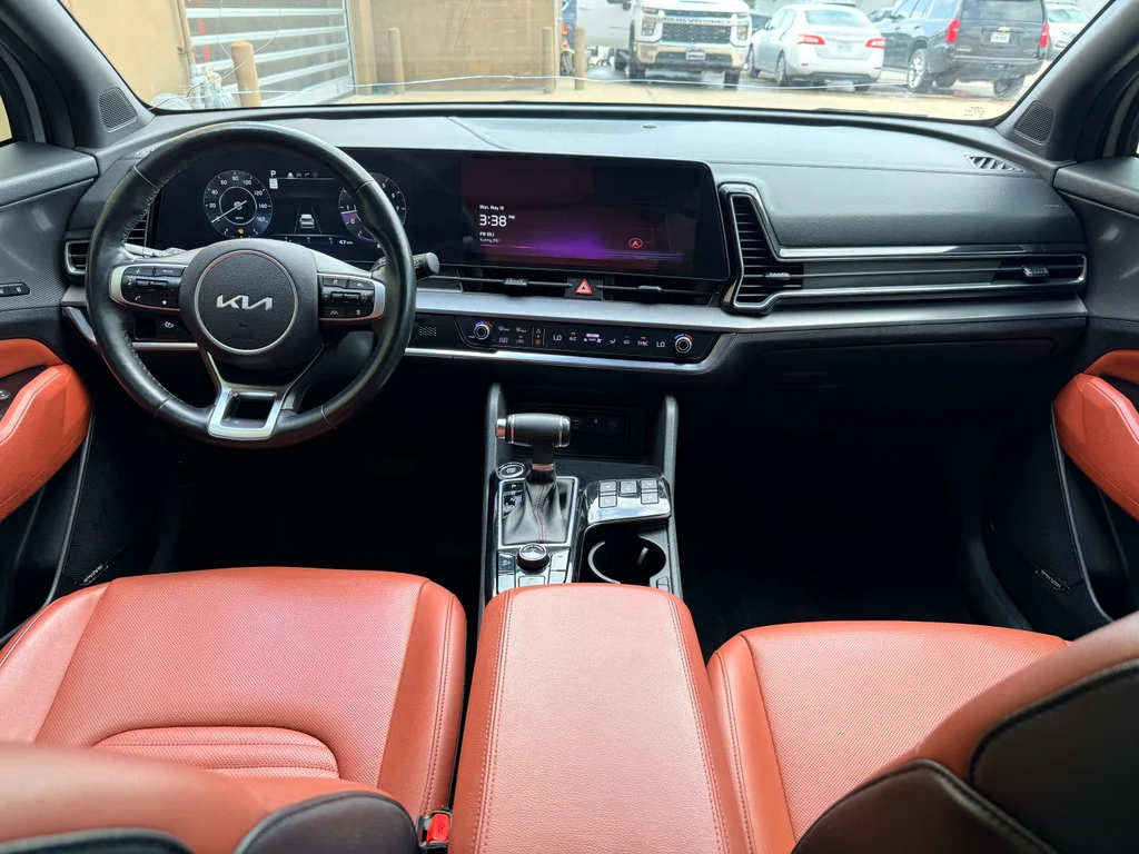 Used 2023 Wolf Gray Kia SX-Prestige image 15