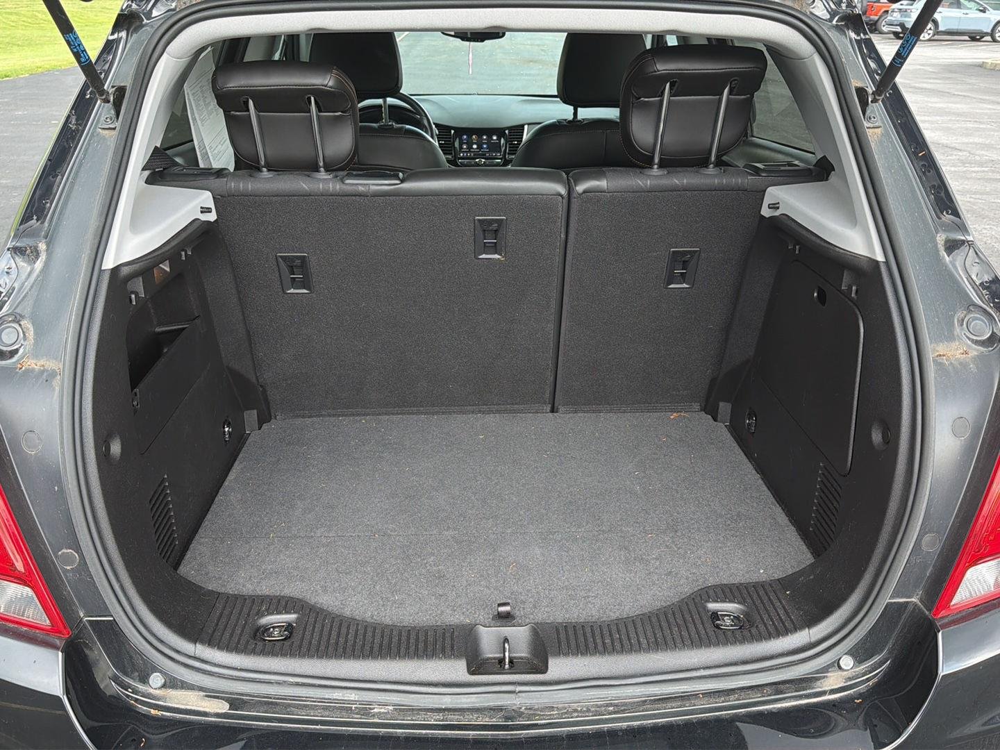 Used 2018 Mosaic Black Metallic Chevrolet LT image 14