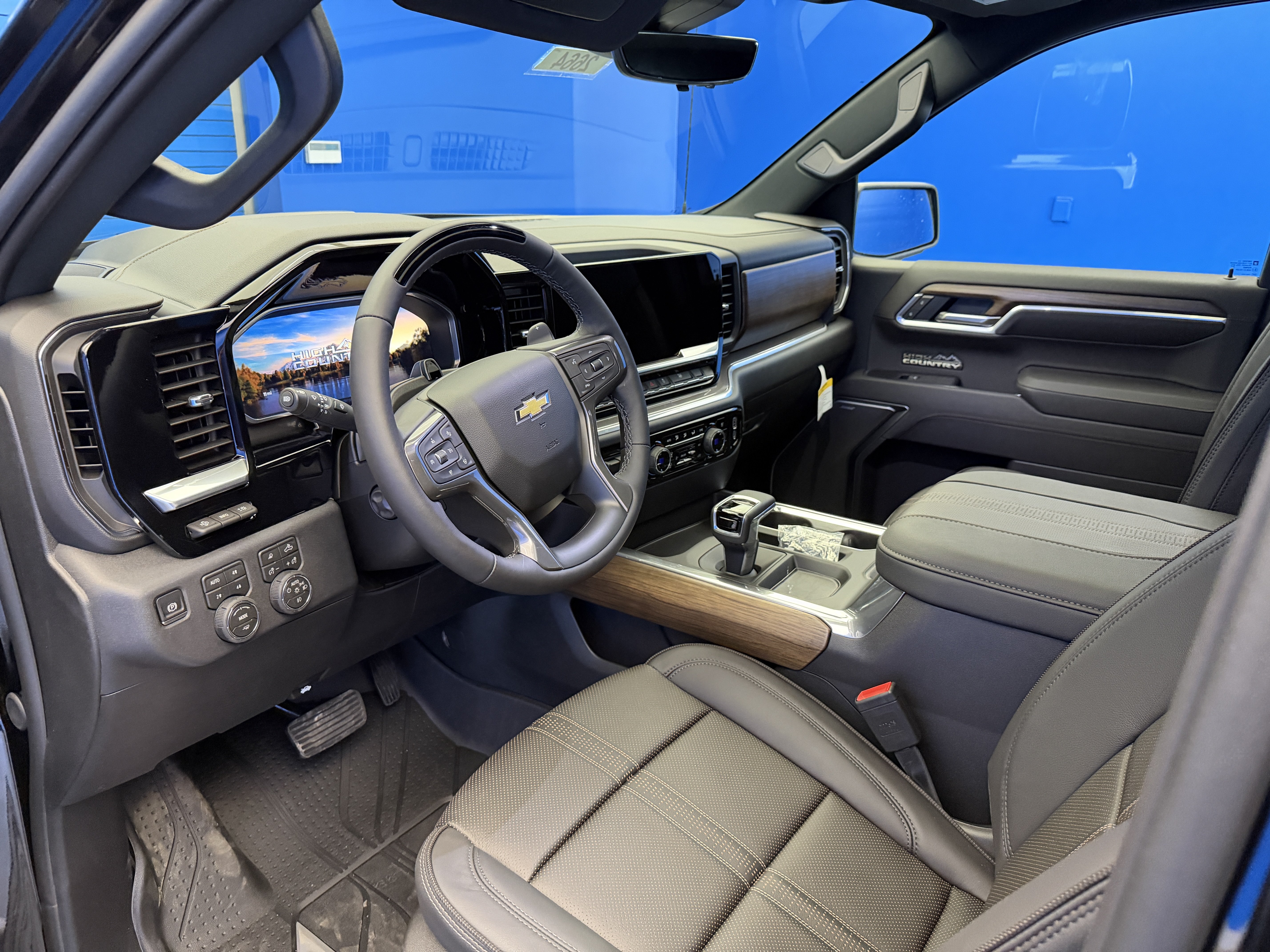 2026 Chevrolet Silverado 1500 High Country - Photo 12