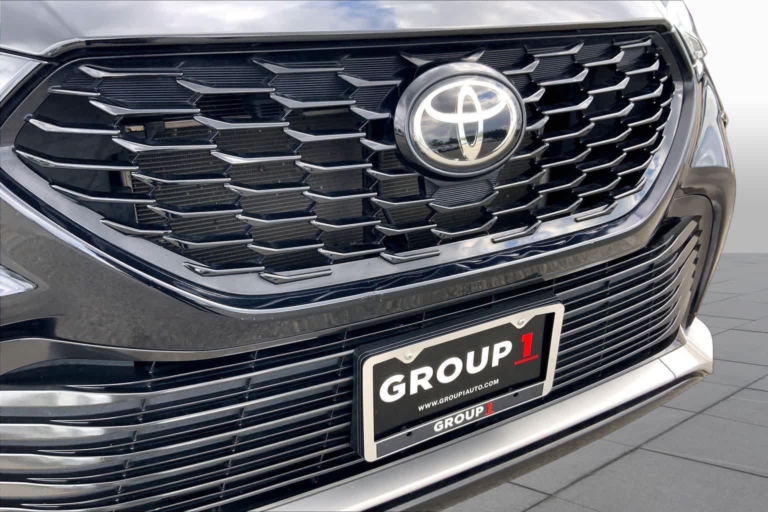 Used 2023 Midnight Black Metallic Toyota XSE image 29