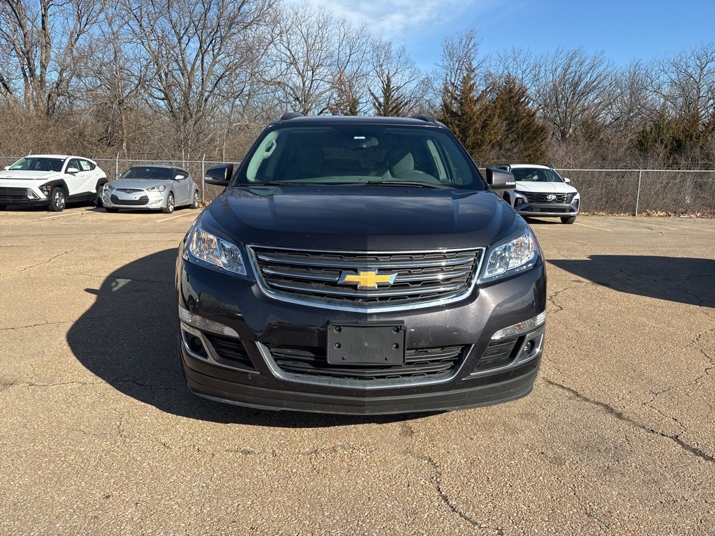 Used 2016 Chevrolet Traverse 1LT with VIN 1GNKRGKD6GJ337534 for sale in Kansas City