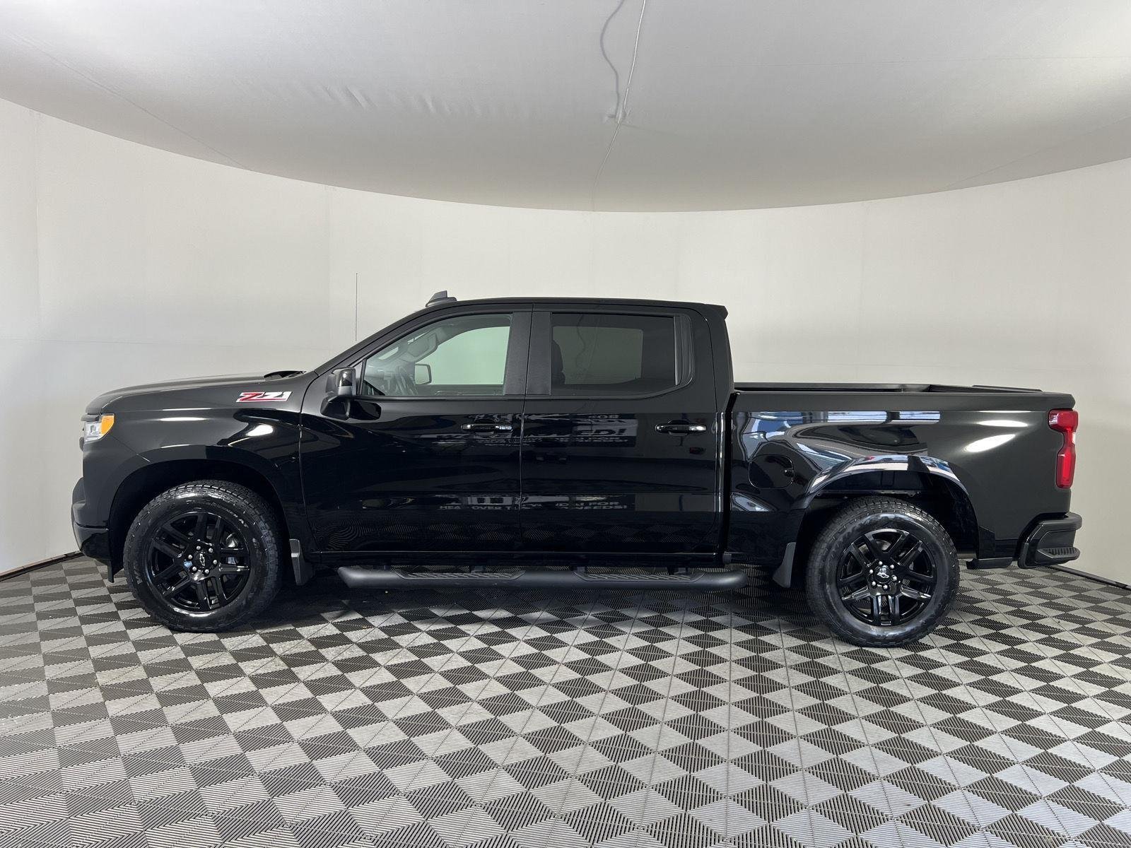 Used 2024 Black Chevrolet RST image 28